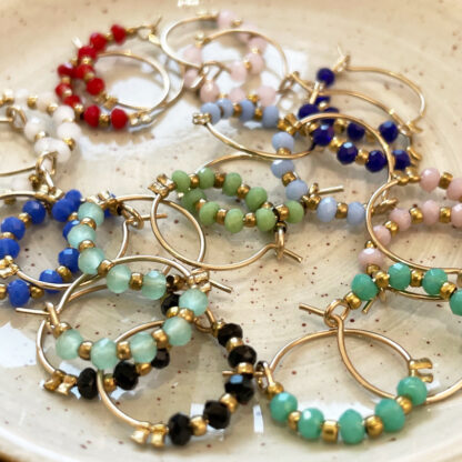 creoles-couleurs-perles-verres-boucles